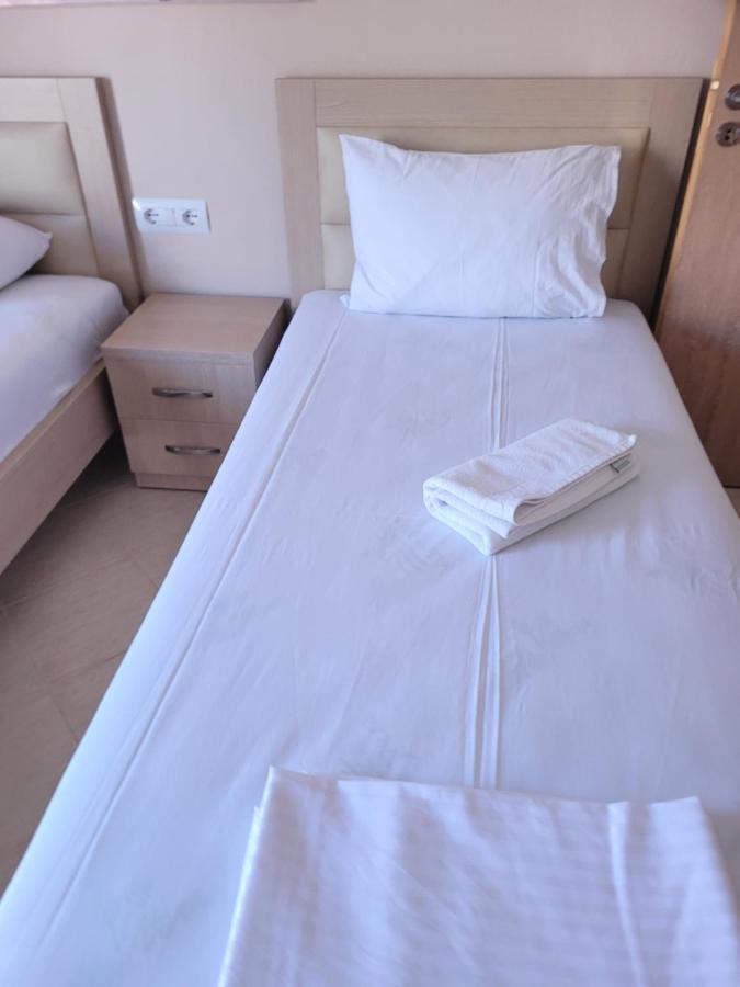 Marina Apartment Саранде Екстериор снимка