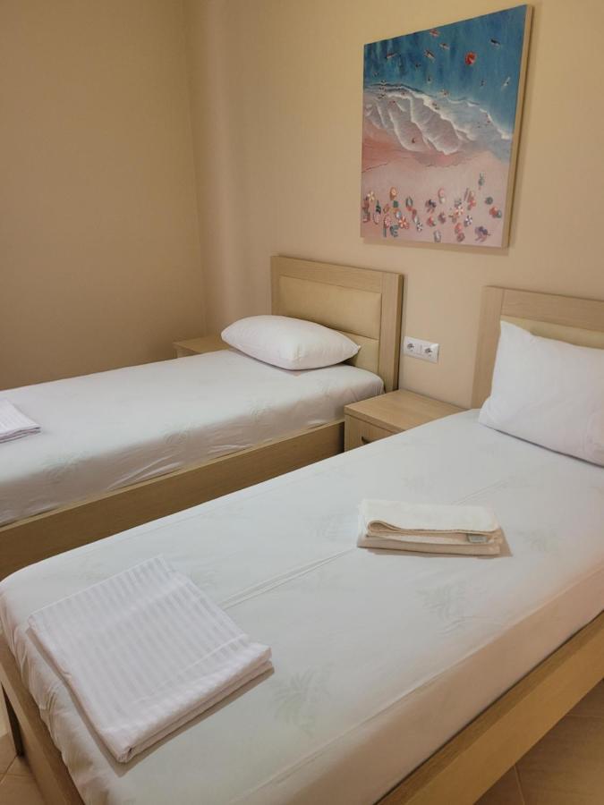 Marina Apartment Саранде Екстериор снимка