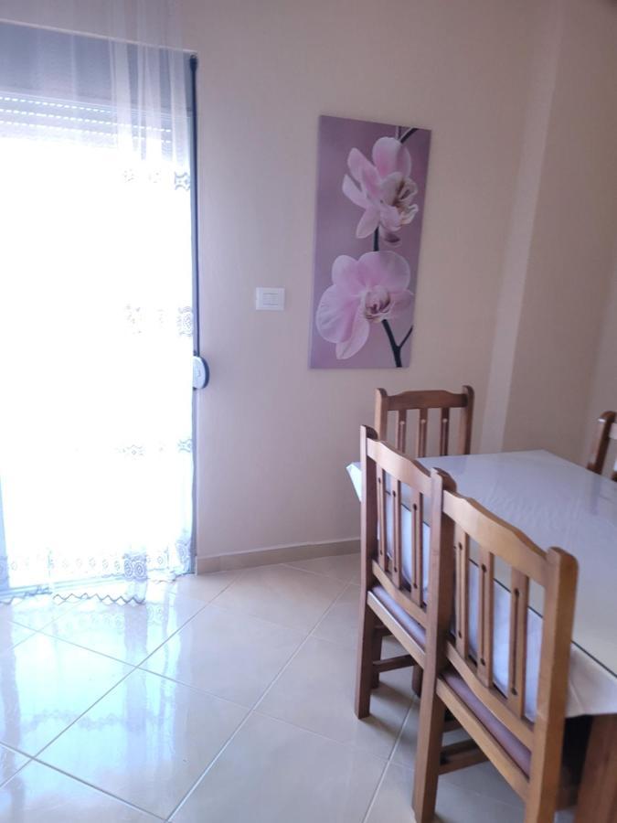 Marina Apartment Саранде Екстериор снимка